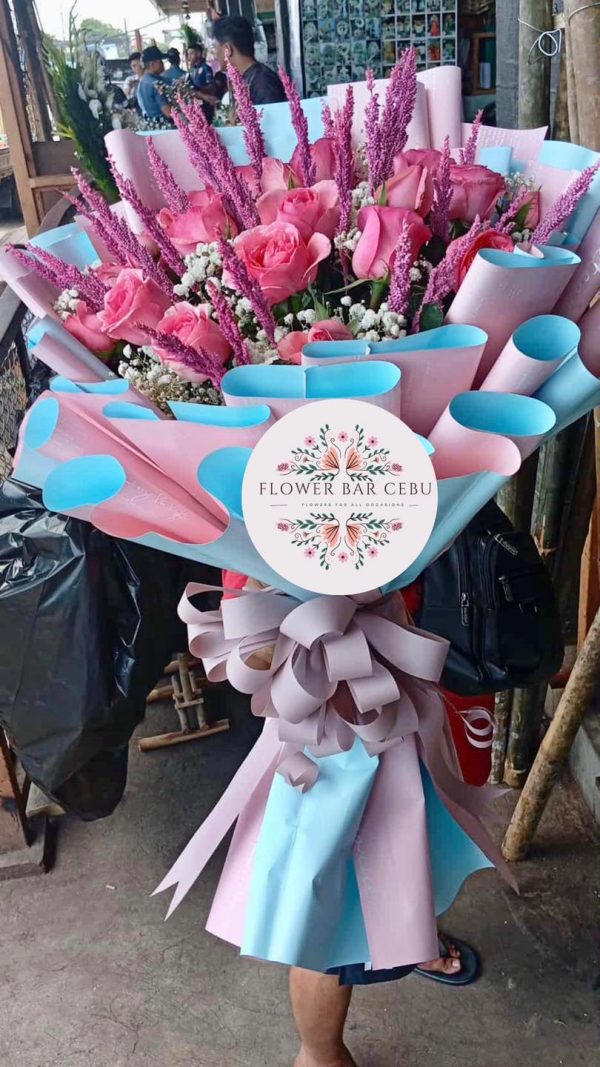 Deluxe Pink Rose Bouquet - Image 2