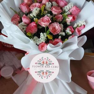 Classic Pink Rose Arrangement